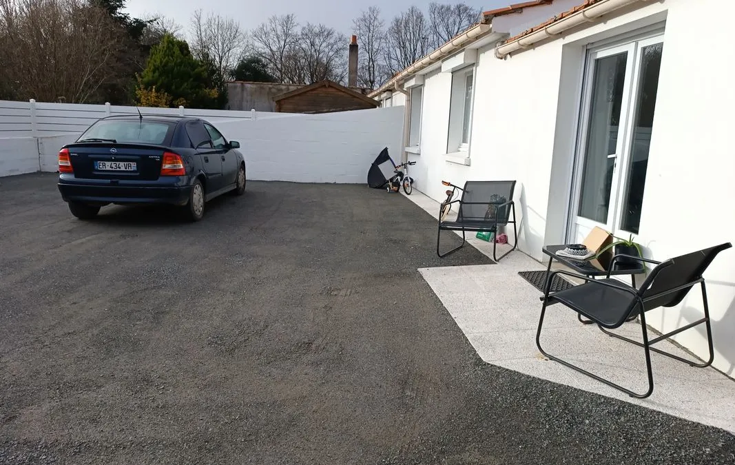 Photo 1