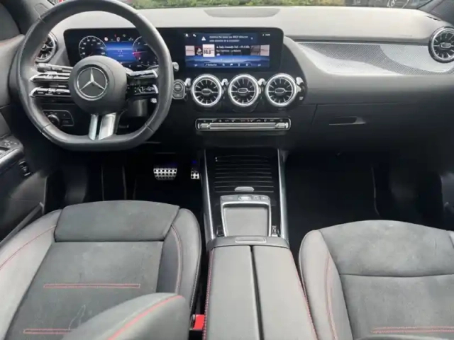 Mercedes Gla 200 d amg line — photo 10