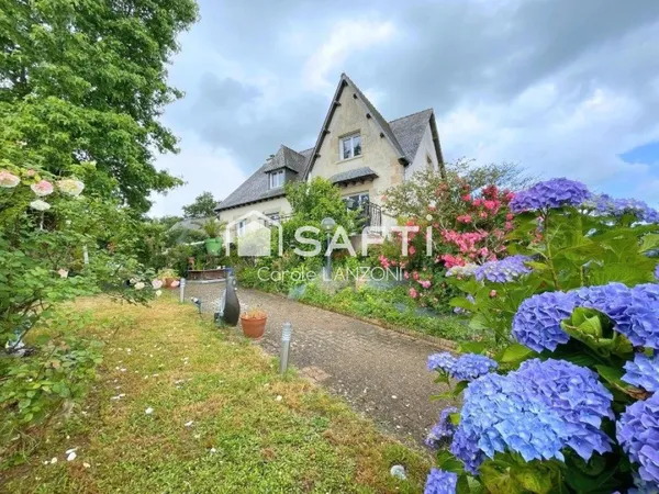 Saint-Symphorien - Maison 170 m² avec piscine