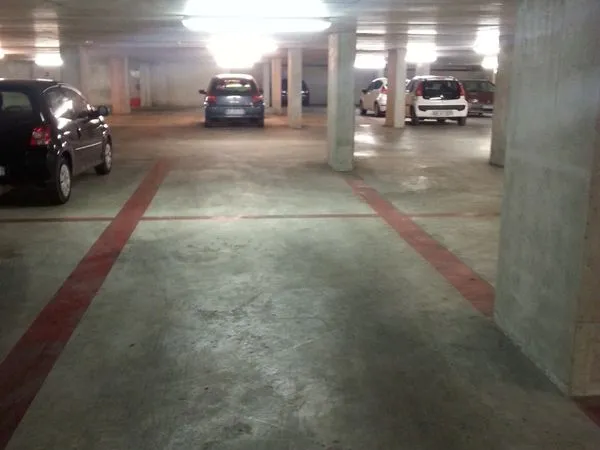 Angle baille/vertus Place de parking R-1
