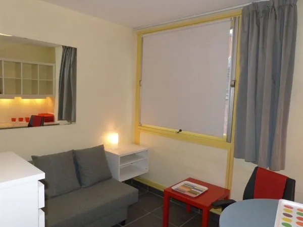 Studio 1 pièce 16 m²