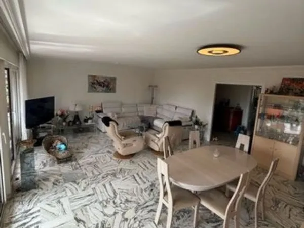 Bel appartement à Cannes
