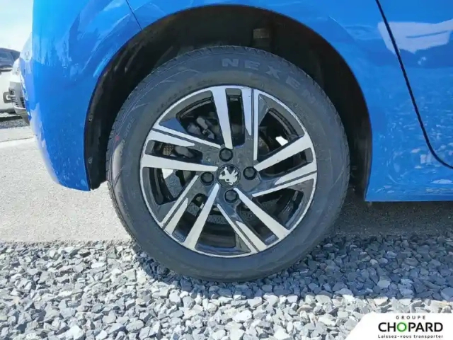 Peugeot 208 puretech 100 s&amp;s eat8 — photo 12
