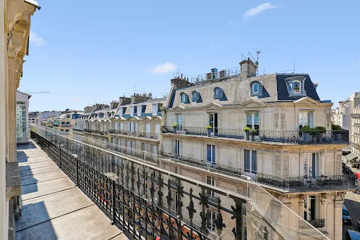 Appartement 5 pièces 151 m²
