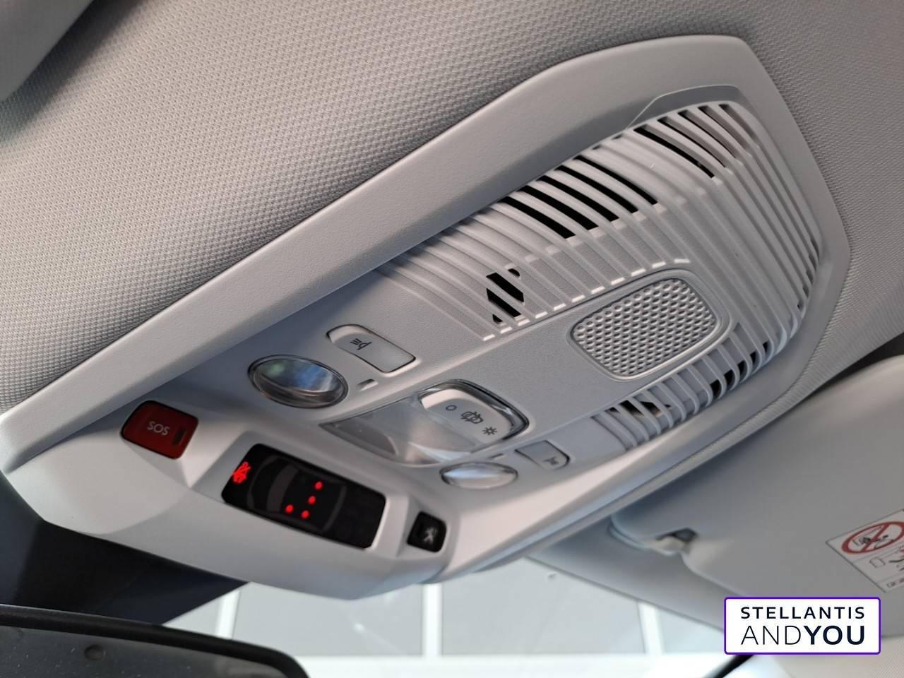 Peugeot 3008 puretech 130ch s&s bvm6 style — photo 19