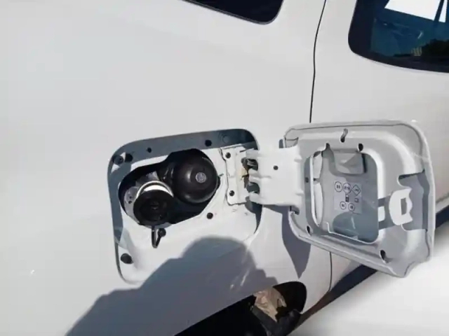 Dacia Duster 1.0 eco-g 100ch expression 4x2 — photo 10