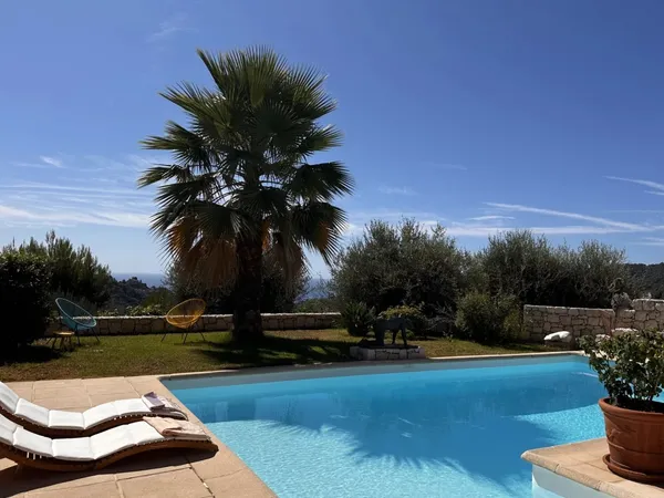 MENTON - VILLA DE CHARME