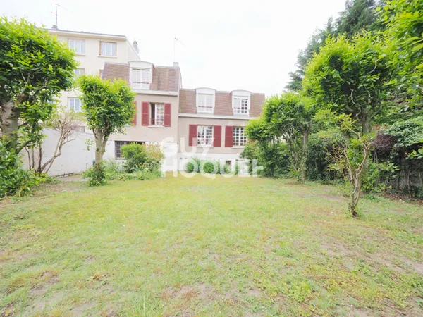 Maison à vendre de 11 pièces de 236 m²