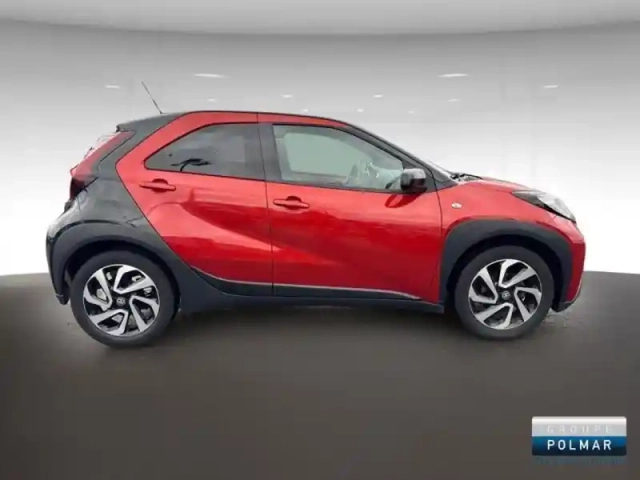 Toyota Aygo X 1.0 vvt-i 72ch air design — photo 4
