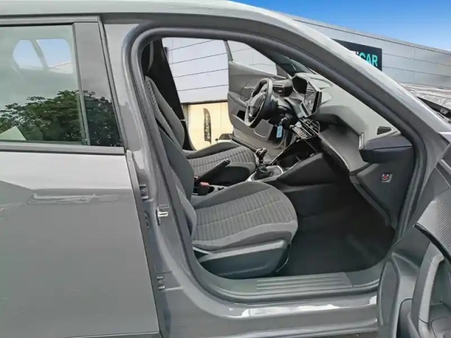 Peugeot 2008 puretech 100 s&amp;s bvm6 active — photo 25