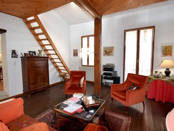 Maison de ville pleine de charme au coeur de Gaillac Terras