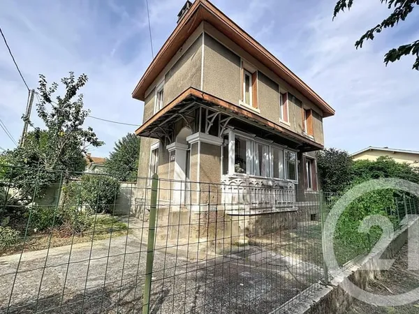 Maison 3 pièces 143 m²