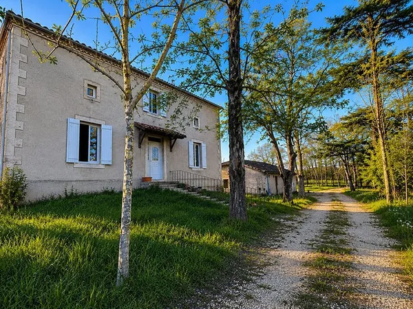 Maison de campagne avec grange en pierre à proximité de Monflanquin
