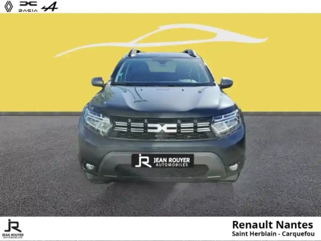 Dacia Duster 1.0 eco-g 100ch expression 4x2 — photo 9