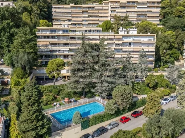 Un Cadre De Vie Privilégié À Nice - Cessole