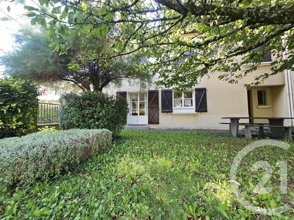 Maison 7 pièces 213 m²