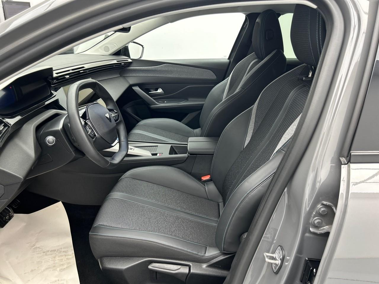 Peugeot 308 puretech 130ch s&s eat8 allure — photo 10