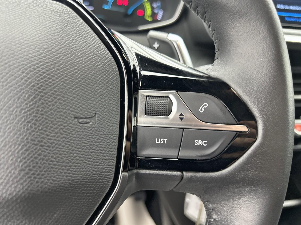 Peugeot 2008 hybrid 136 e-dcs6 active — photo 23