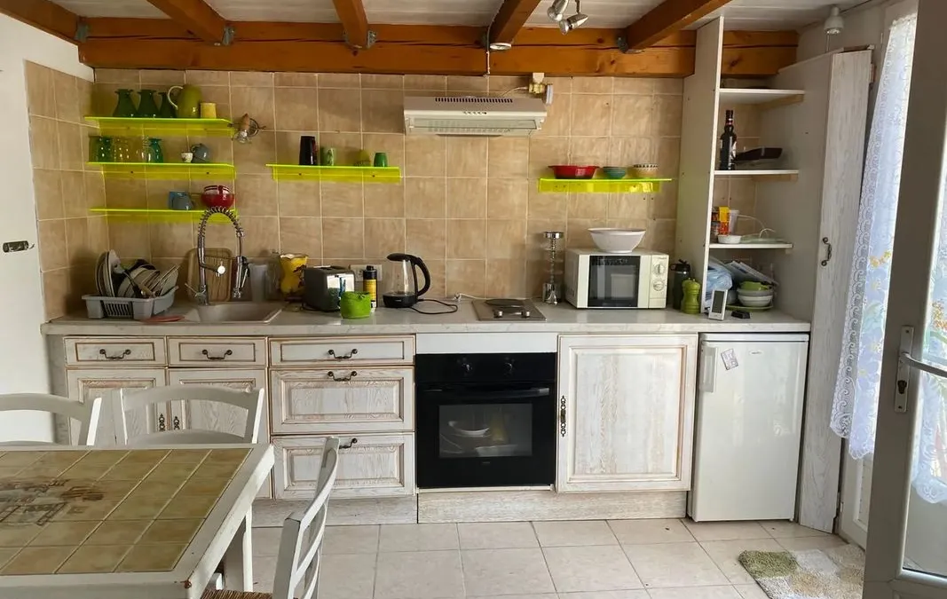 Photo 1