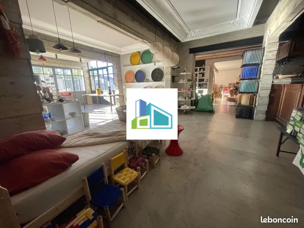 Local commercial 207 m² Plan-de-Cuques