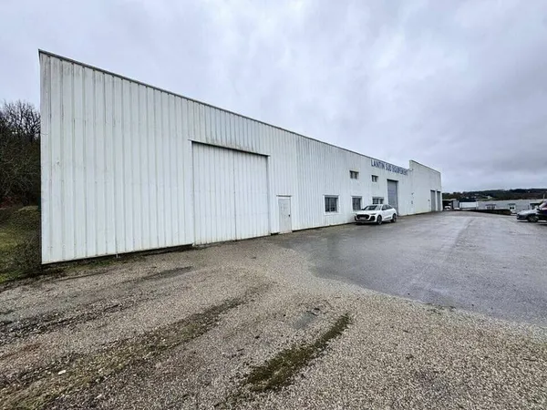 Bureaux 1500 m²