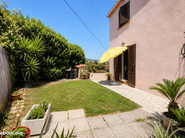 Opportunité rare Cagnes-sur-Mer - Montaleigne Maison 4 pièces de 86 m² - Jardin de 64 m² - Deux stat