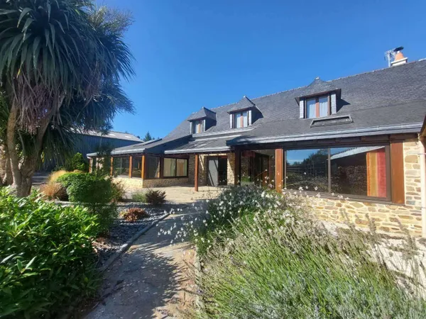 Maison 5 pièces 195 m²