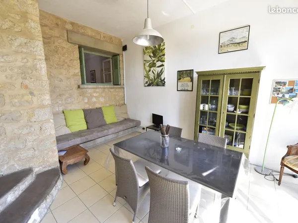 T2/3 dans villa pour courtes durées