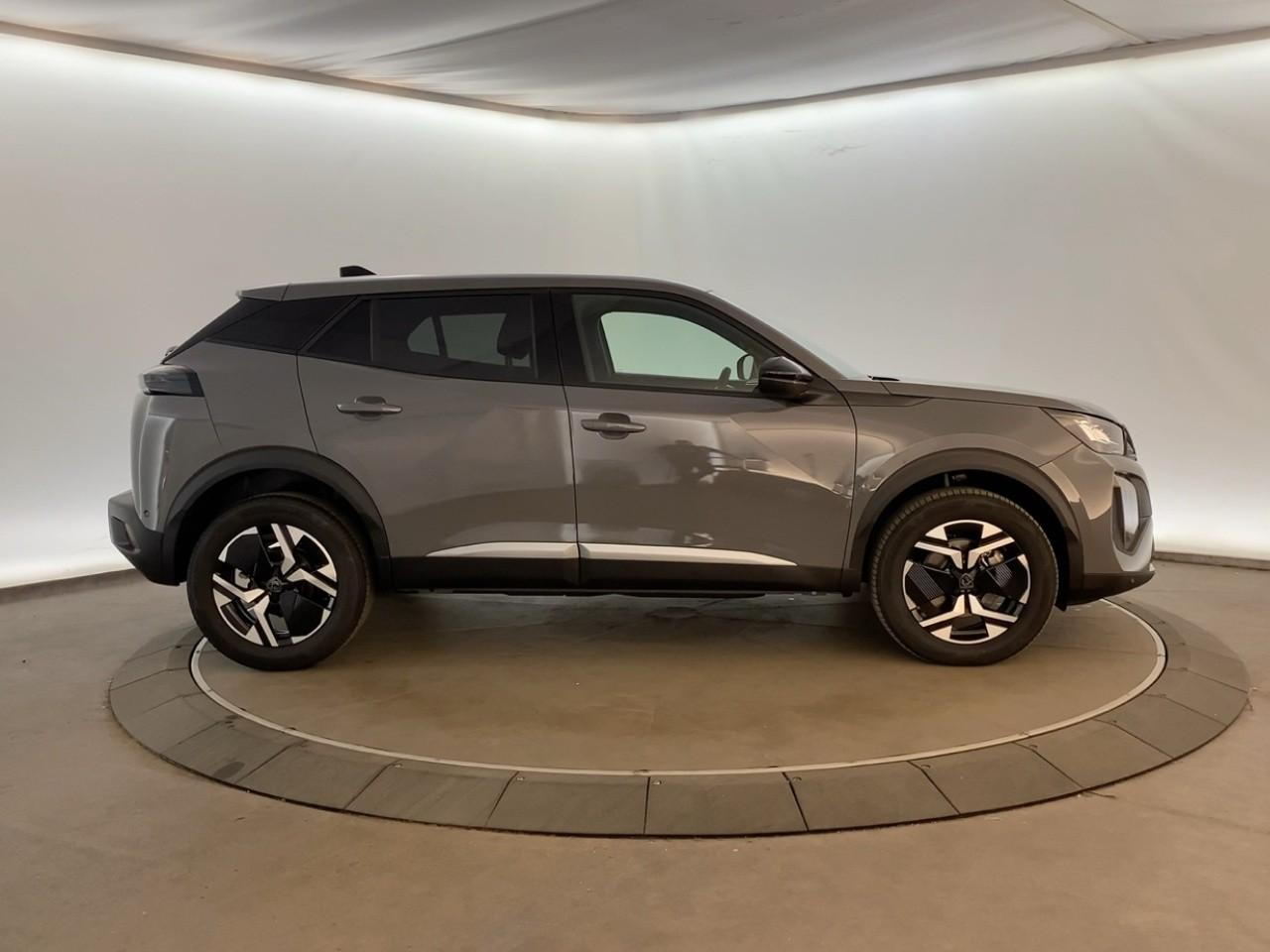 Peugeot 2008 hybrid 145 ch e-dcs6 allure — photo 4