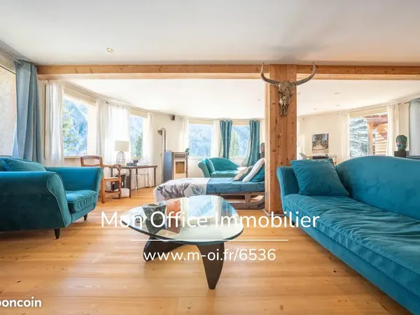 Appartement 8 pièces 227 m²