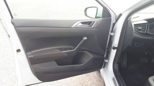 Volkswagen Polo 1 TSI 115 - R-Line – 2018 – 129202 km – Essence – Boîte Automatique — photo 26