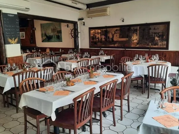 Fonds de commerce restaurant 112 m²