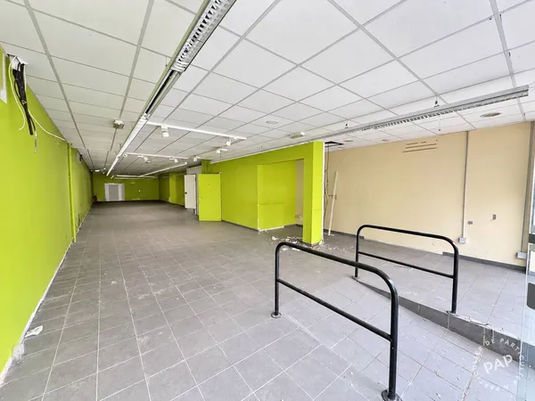 Local commercial 4 pièces 286 m²