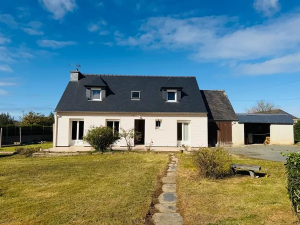 Maison 110 m² avec grand terrain constructible (division possible)  Aux portes de Lannion