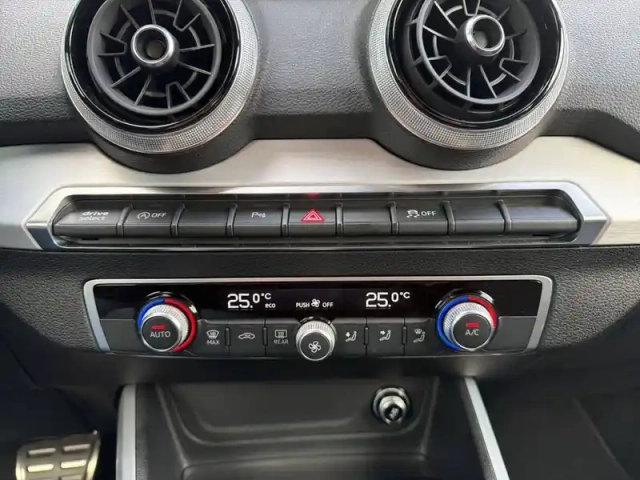 Audi Q2 35 tfsi 150 s tronic 7 — photo 47