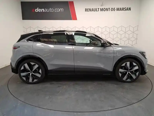 Renault Megane e-tech 220 ch autonomie confort gsr2 — photo 50