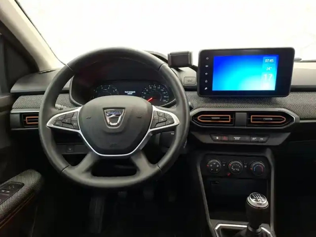 Dacia Sandero tce 90 - 22 — photo 14