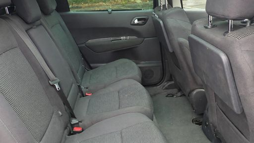 Peugeot 5008 1.6 BlueHDi 120 - Style – 2016 – 146542 km – Diesel – Boîte Manuelle — photo 23