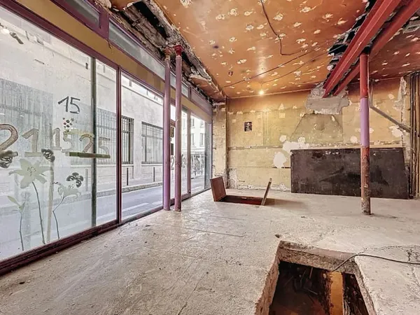 Local 4 pièces 81 m²