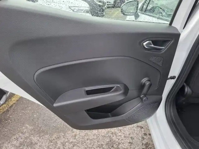 Renault Clio blue dci 100 ch gsr2 — photo 21