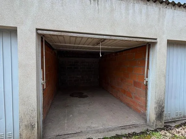 Box à louer - Parking ou Garde-Meuble - 45/mois