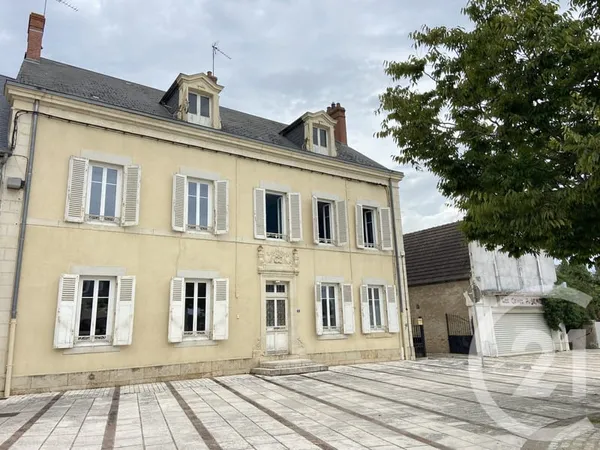 Maison 8 pièces 214 m²