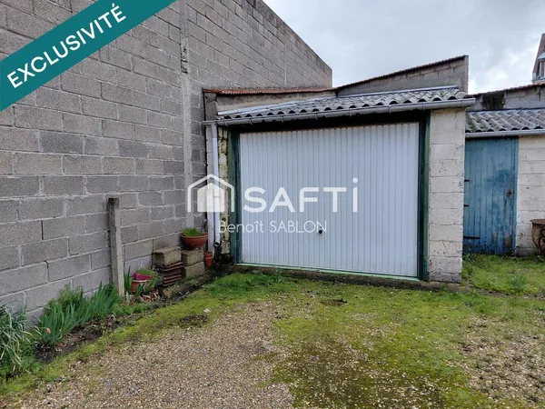 Grand garage de 25m²