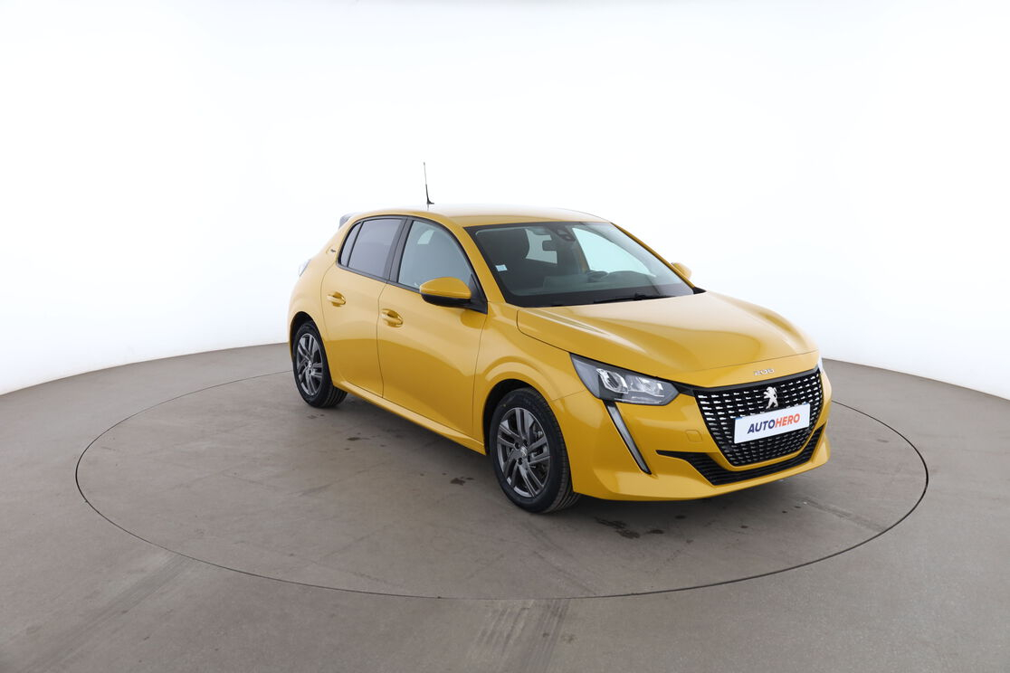 Peugeot 208 1.2 PureTech Style EAT8 — photo 7