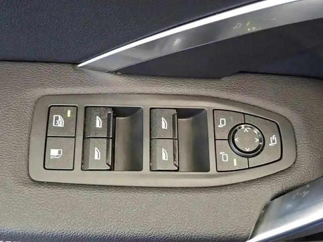 Bmw X1 xdrive 25e 245ch dkg7 — photo 31
