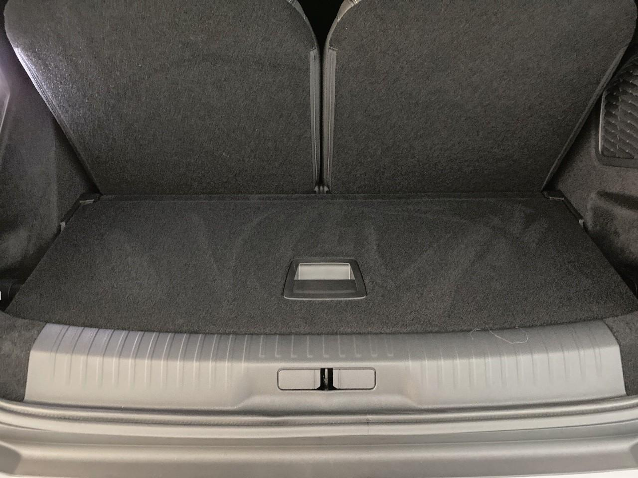 Peugeot 5008 hybrid 145 ch e-dcs6 gt — photo 6