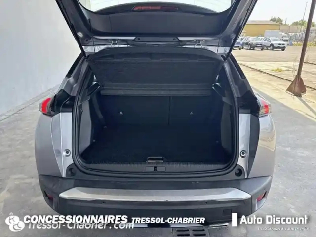 Peugeot 2008 puretech 130 s&amp;s bvm6 allure — photo 8