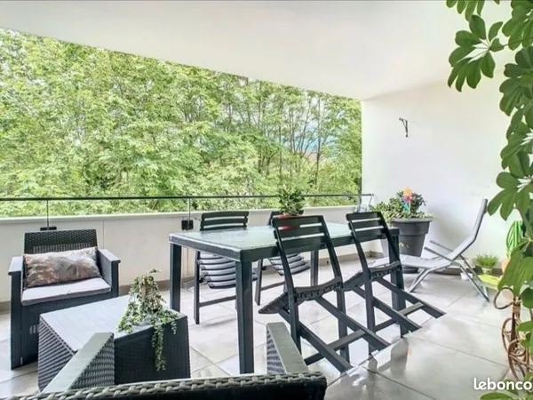 Appartement traversant T3