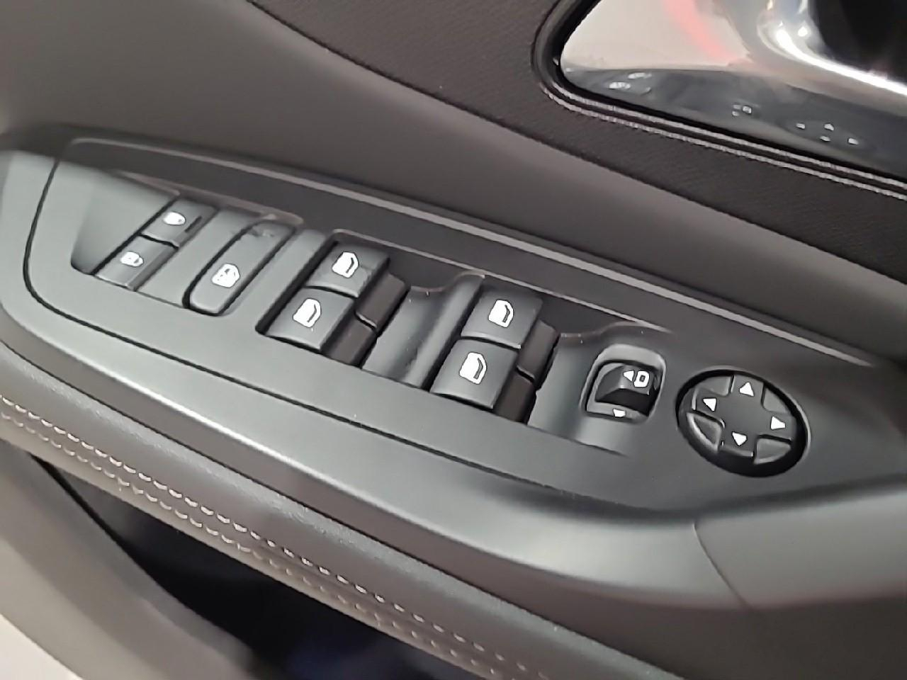 Peugeot 308 phev 180 e-eat8 allure pack — photo 20