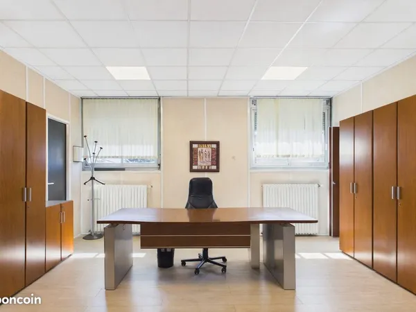 Bureaux 107 m² Villenoy